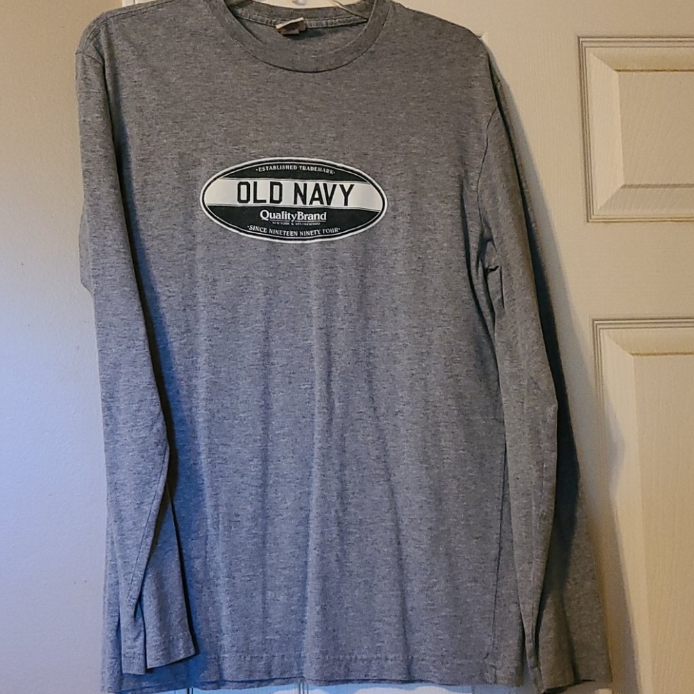 Men's Old Navy Long Sleeved Tee